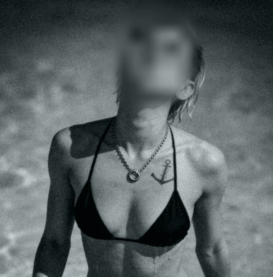 Macarena, 32 años